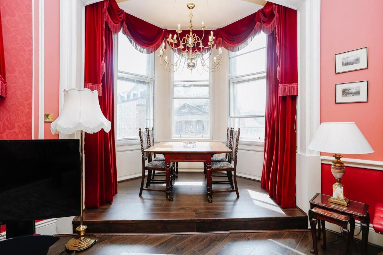 Royal Mile Mansions 14 Apartment เอดินบะระ ภายนอก รูปภาพ