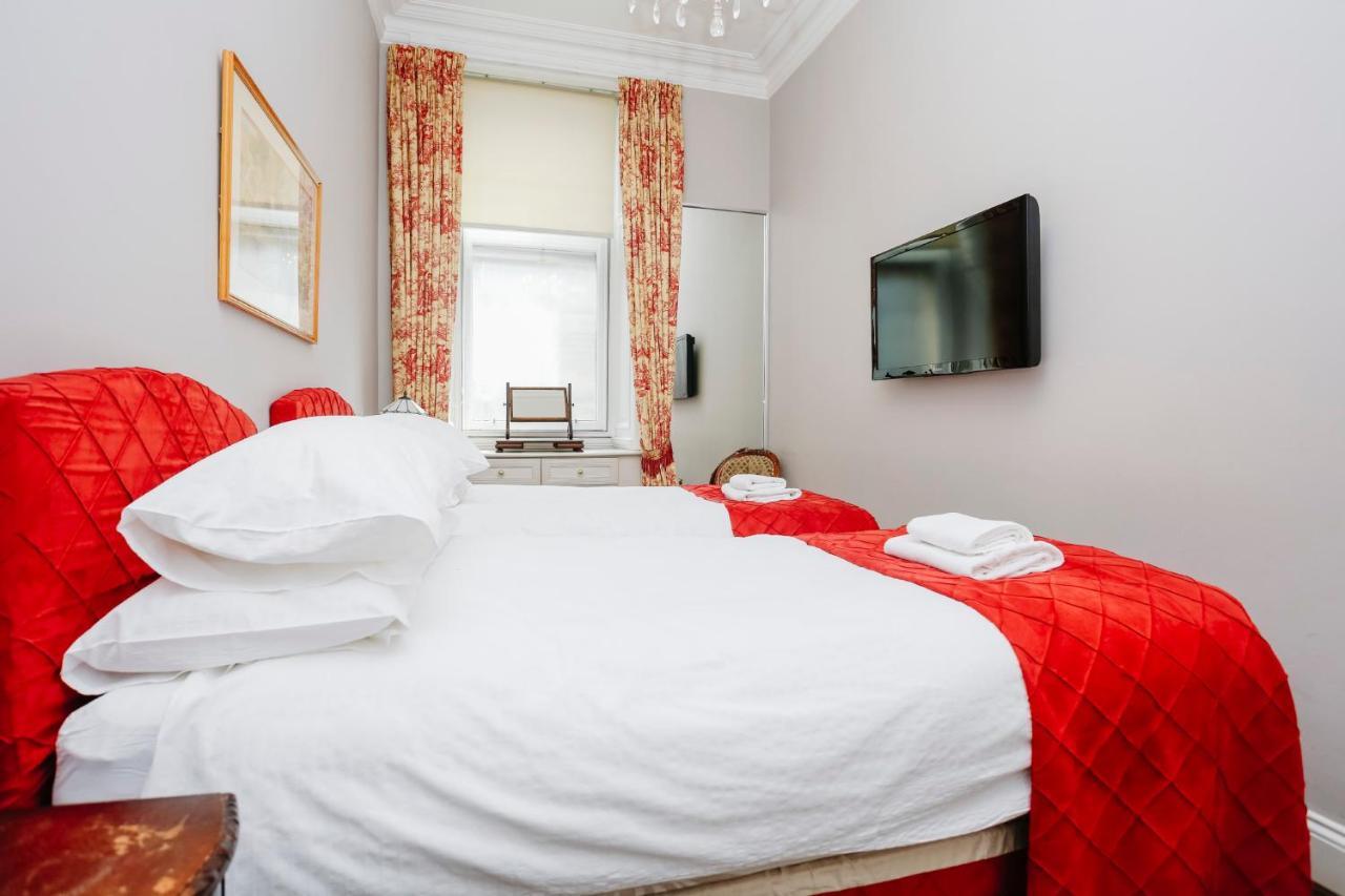 Royal Mile Mansions 14 Apartment เอดินบะระ ภายนอก รูปภาพ