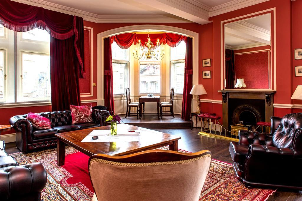 Royal Mile Mansions 14 Apartment เอดินบะระ ภายนอก รูปภาพ